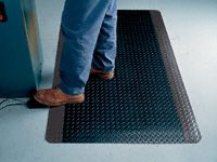 Diamond Plate 415 matting 610x910mm